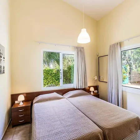 Kefalonitis Villa *